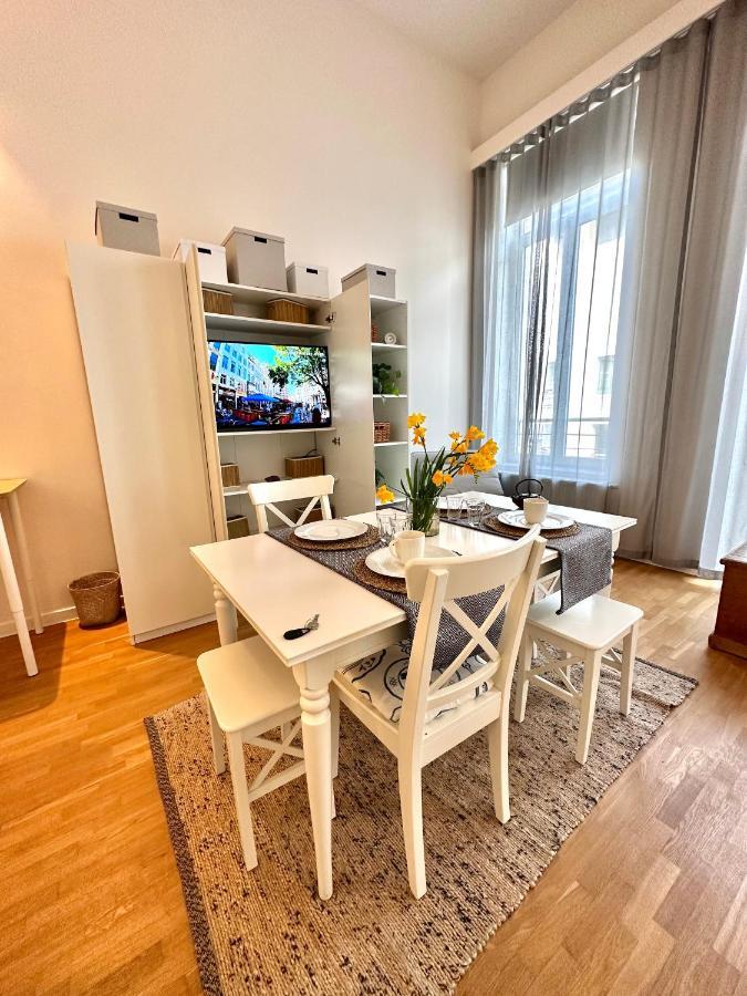 European Comission Beautiful Studio Appartement Brussel Buitenkant foto